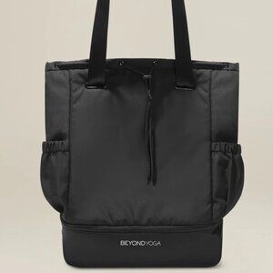 NWT - Beyond Yoga Convertible Gym Bag